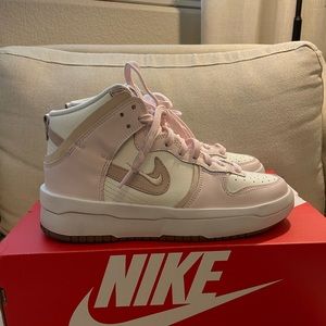 Nike Women’s sz8